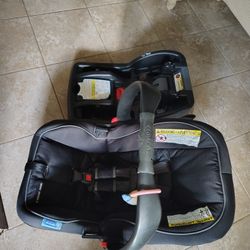 Graco car Seat And Base 