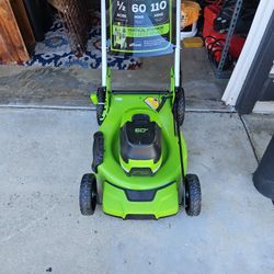 Green Works  Lawn Mower 