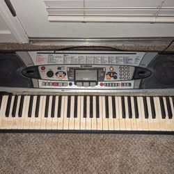Yamaha Keyboard