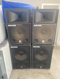Speakers Set