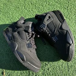 Jordan 4 “Black Cats” Size 9