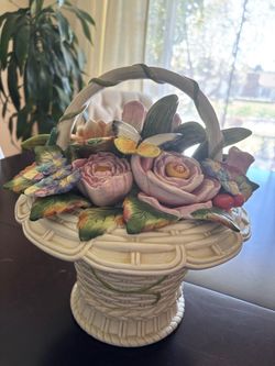 Vintage Fritz and Floyd Ceramic flower basket with butterfly, flowers and leaves.