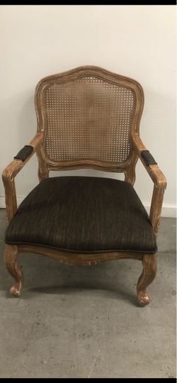 Vintage chair almost new super comfortable Vintage chair almost new super comfortable