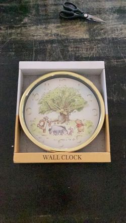 Disney Winnie the Pooh and friends golden wall clock