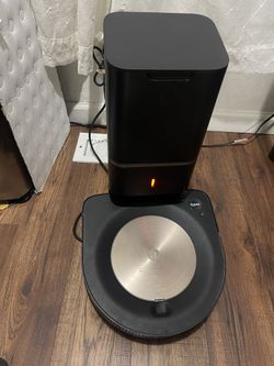 iRobot Roomba s9+ Plus Robot Vacuum Cleaner with Automatic Dirt Disposal