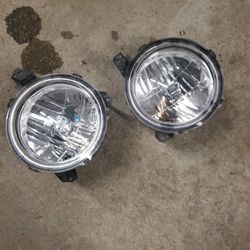 2018 Jeep Rubicon Headlights And Fog Lights 