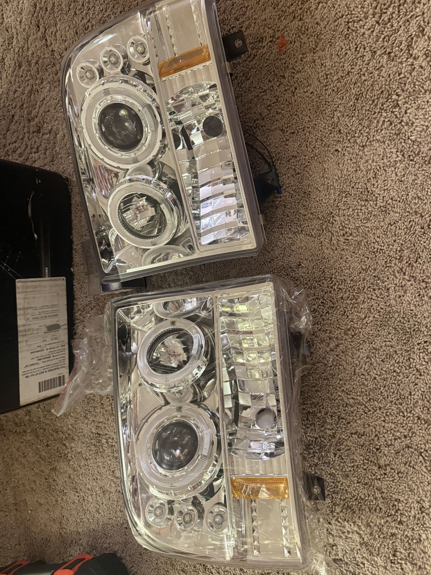 Brand New In Box Projection Headlights For 99-04 Ford Superduty