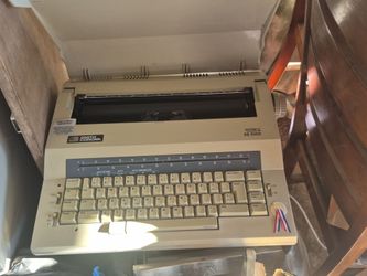 Maquina de escribir antigüa