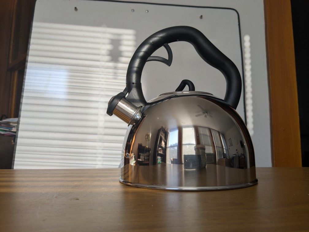 🍵 Farberware Stainless Steel Whistling Tea Kettle – 2 Quart