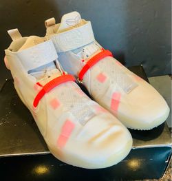 Kobe Bryant Basketball Shoes, Like New, Bought for $ 200 plus Tax but Too Big, Never Used