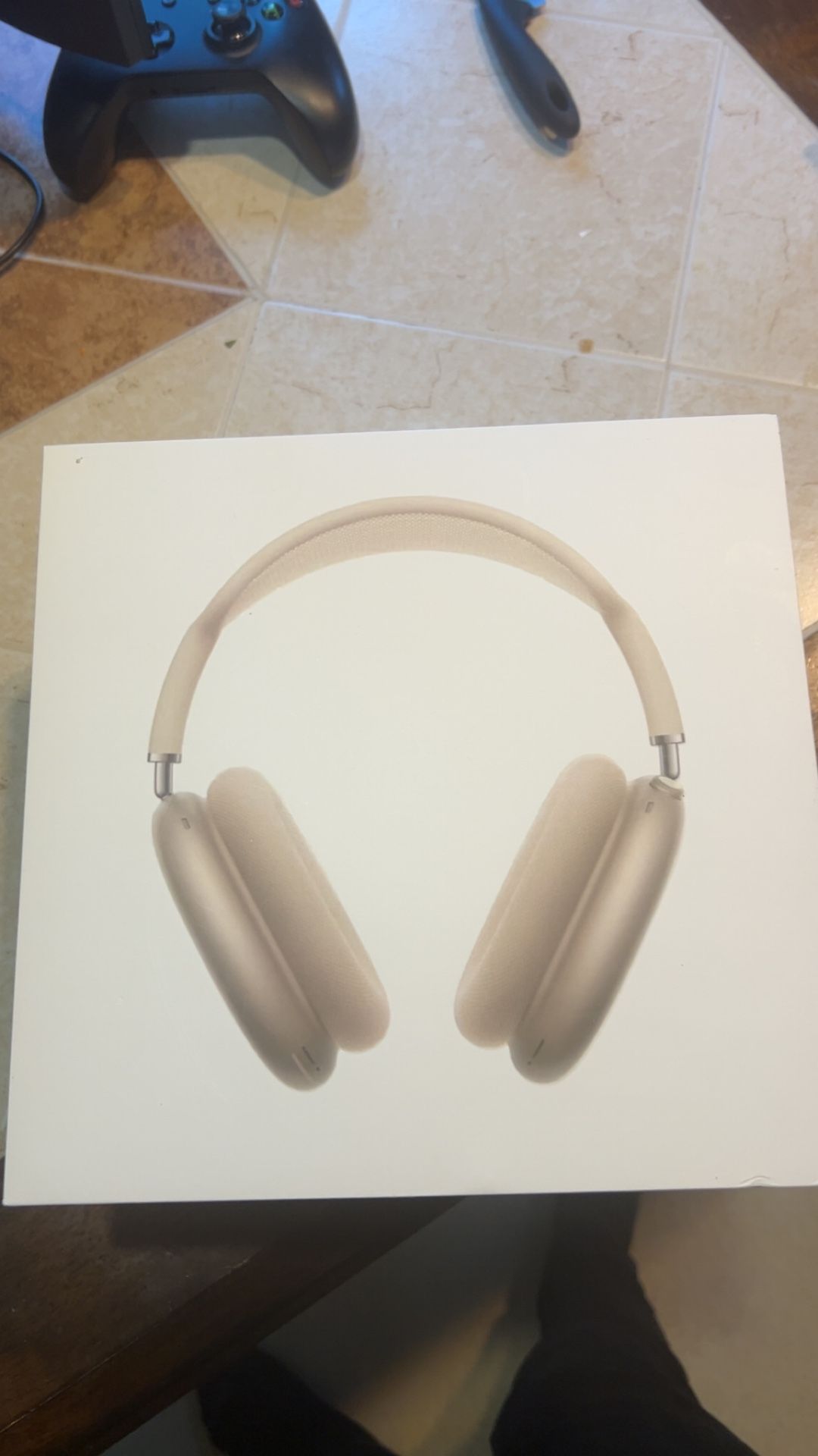 Airpods Maxes