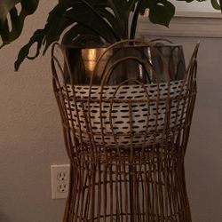 Plant Stand 