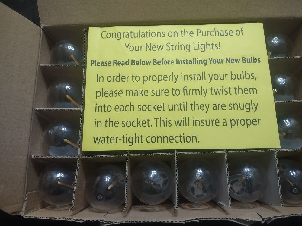 Light Bulbs Model ST146