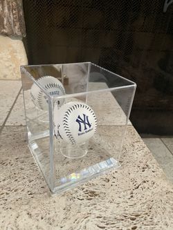 Baseball display