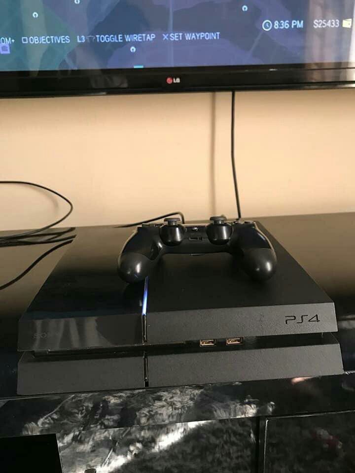 Playstation 4 with games and 1 controller