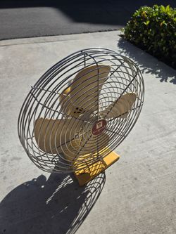 Vintage 1960s Western Auto Wizard Electric Fan