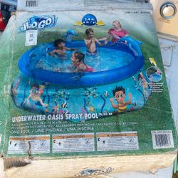H20 GO Kids inflatable Oasis Spray Pool