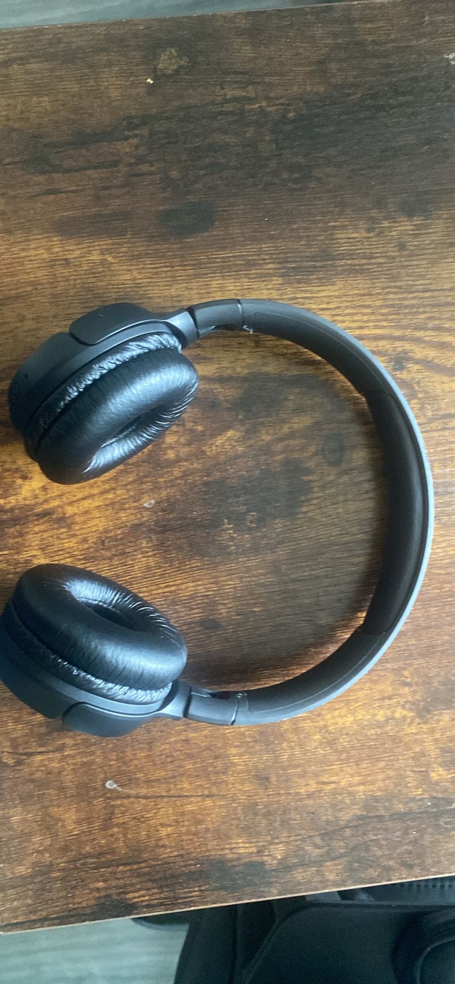 Jbl Headphones In Good Condition For $30 (bought It For $40)