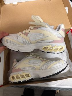Women's Nike shoes