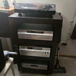 SONY COMPLETE SYSTEM WITH STANDS .ULB SPEAKERS .POLK AUDIO WOOFER..CORDS BRAND NEW  ..LIGHTED TURN TABLE NEVER USED