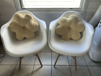 Mid Century Modern Chairs
