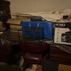 Executive Desk With Leather Tufted Chair