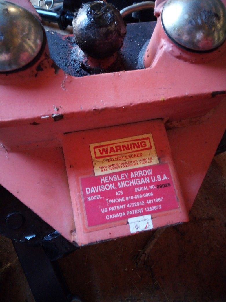 Hensley Arrow Tow Hitch for Sale in Fredericksburg, PA OfferUp