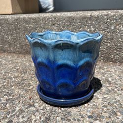 Small Blue Wavy Style Flower Pot Planter Ceramic Drainage Hole