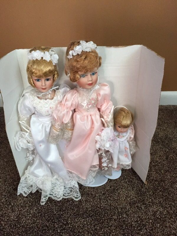 Brand New Doll Set βwere Sold!!