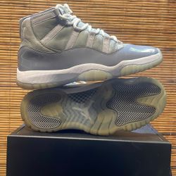 Gray Air Jordans |  Men’s Size 11