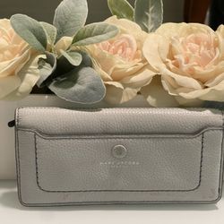 Marc Jacobs New York Wallet Gray Silver 