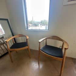 2 Mid Century Style Wooden Dining Chairs 