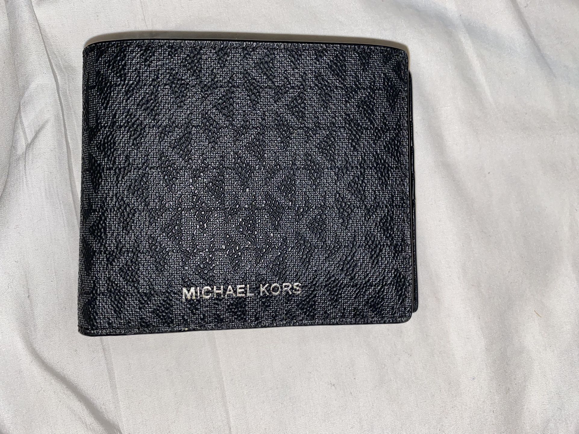 Michael Kors Jet Set Slim Bifold PVC Leather Black Men's Wallet (Like New)