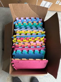 Multicolor Interlocking Foam Floor Tiles 12x12 size