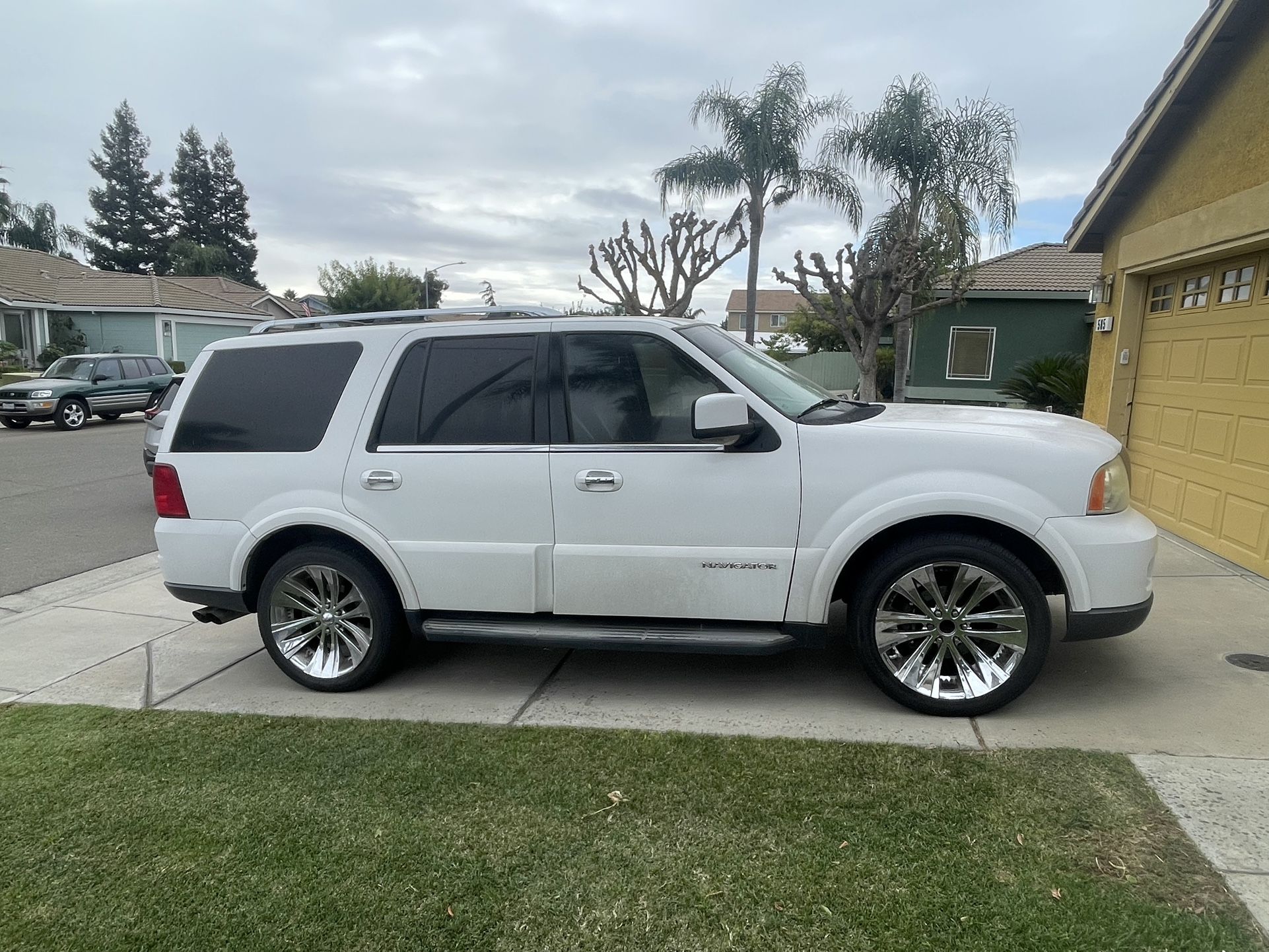 2005 Lincoln Navigator
