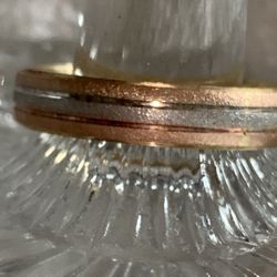 14k Solid Yellow Gold- Brushed Tri-Color Wedding Or Band Ring.  Size 9.  