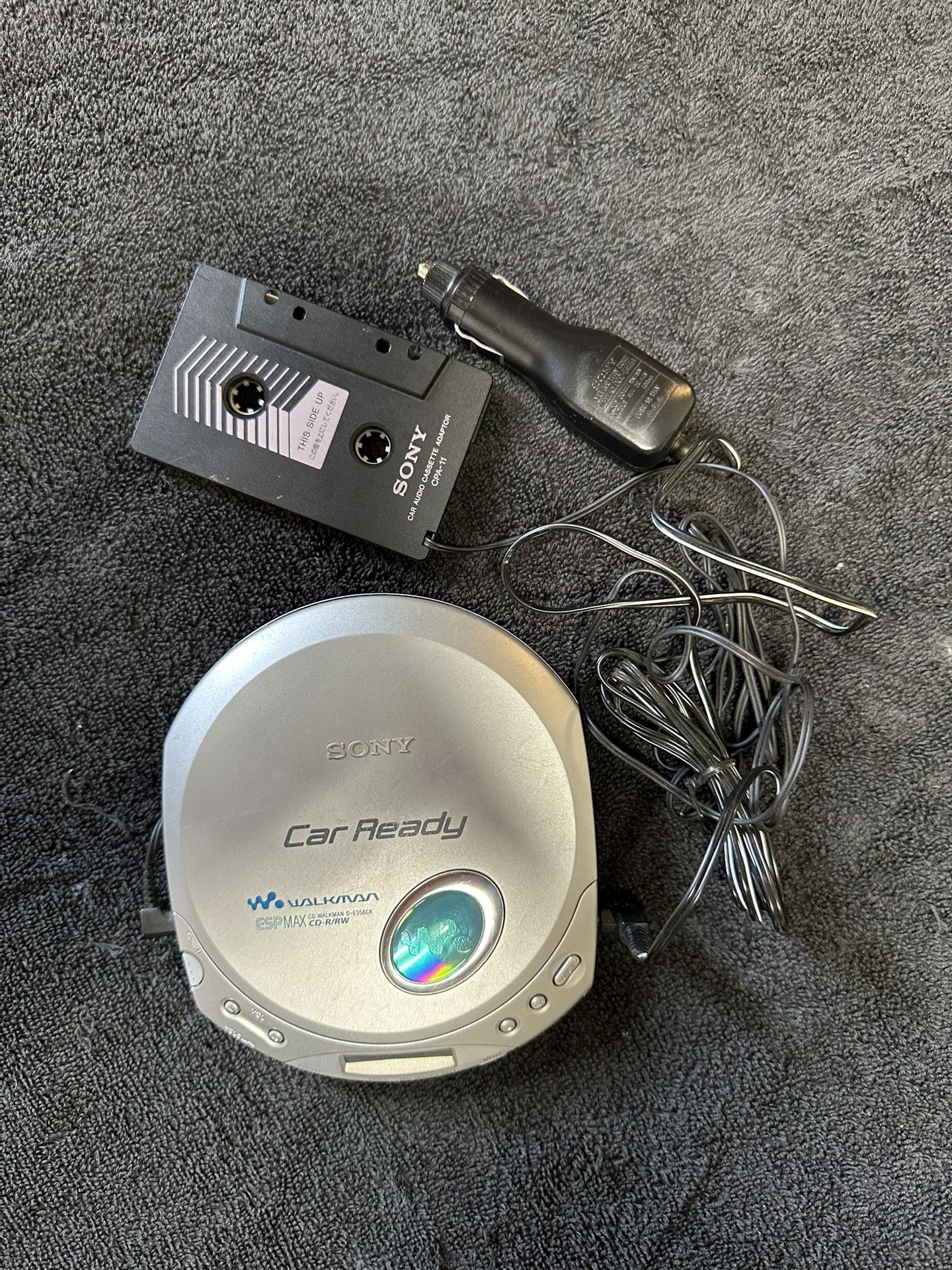 Sony Car Cd Portable Player With Original Accessories.