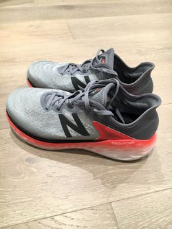 New Balance Mens Fresh Foam More V2 MMORGR2 GUNMETAL/NEO FLAME 9 4E XWIDE