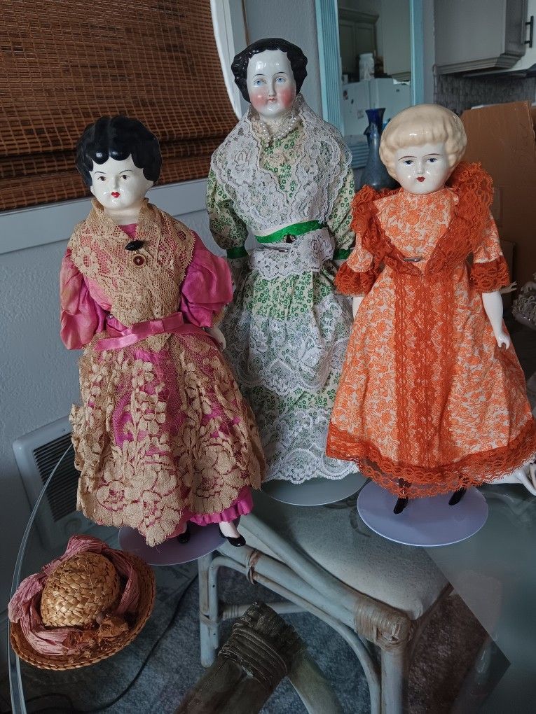 Old Porcelain Dolls Antique/vintage