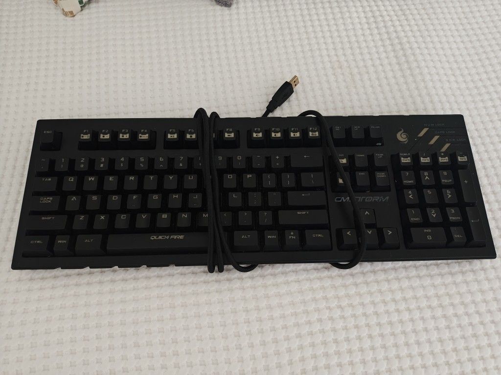Cooler Master Quick fire XT Full Size Mechanical Keyboard