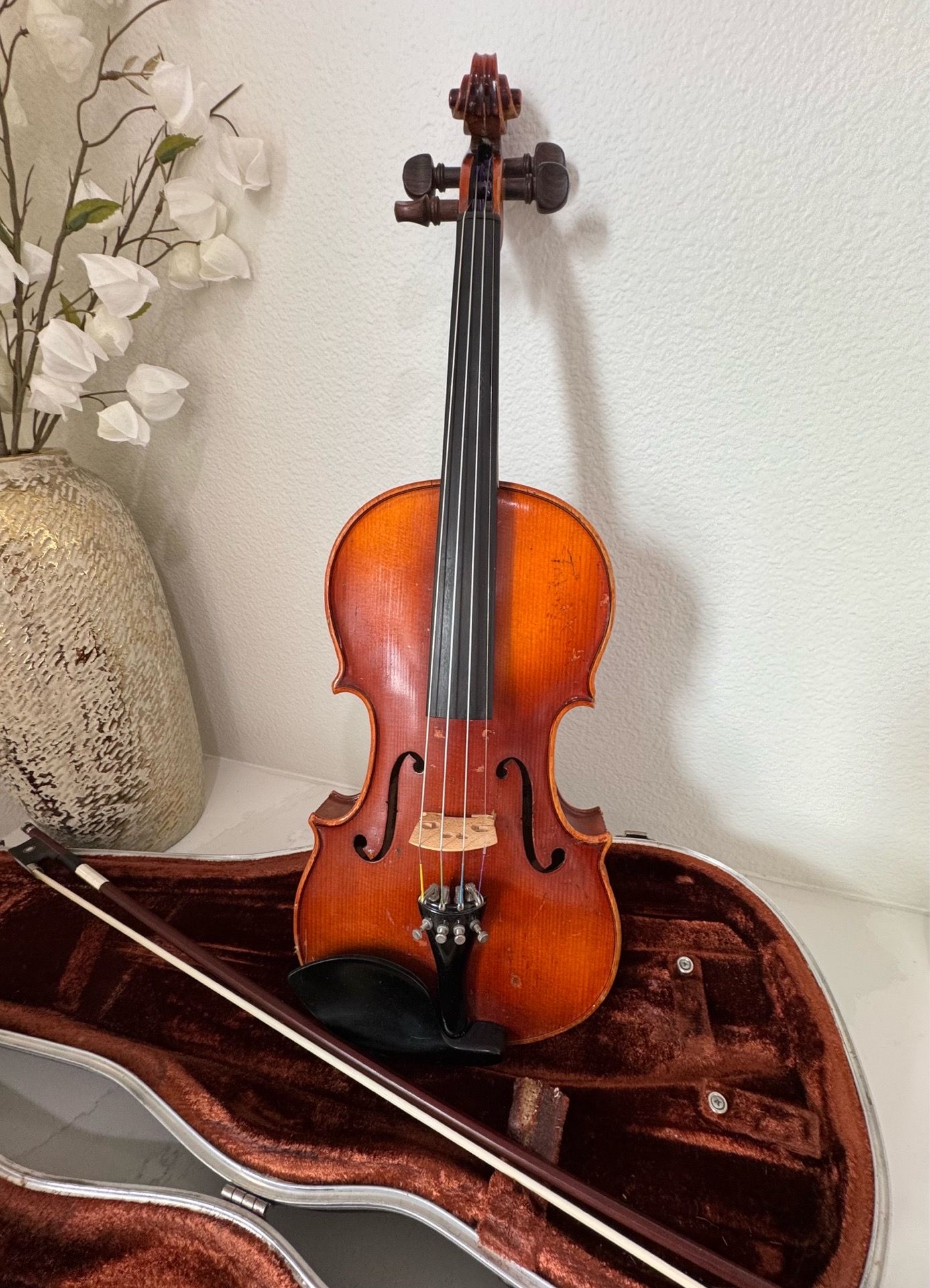 Musical Instrument - Violin Ernst Heinrich Roth Shop 4/4 (full size) Model 301C , June 1974