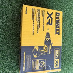 DeWALT  20v XR brushless  drywall  dril  gun