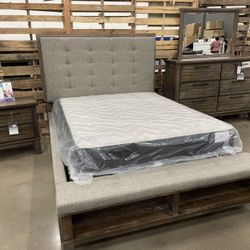Queen Bedroom Set