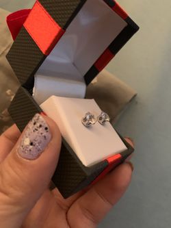 Earring studs cubic stone silver