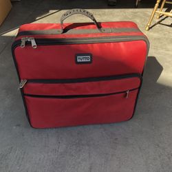 TUTTO 19-inch Embroidery Project Bag. Like New