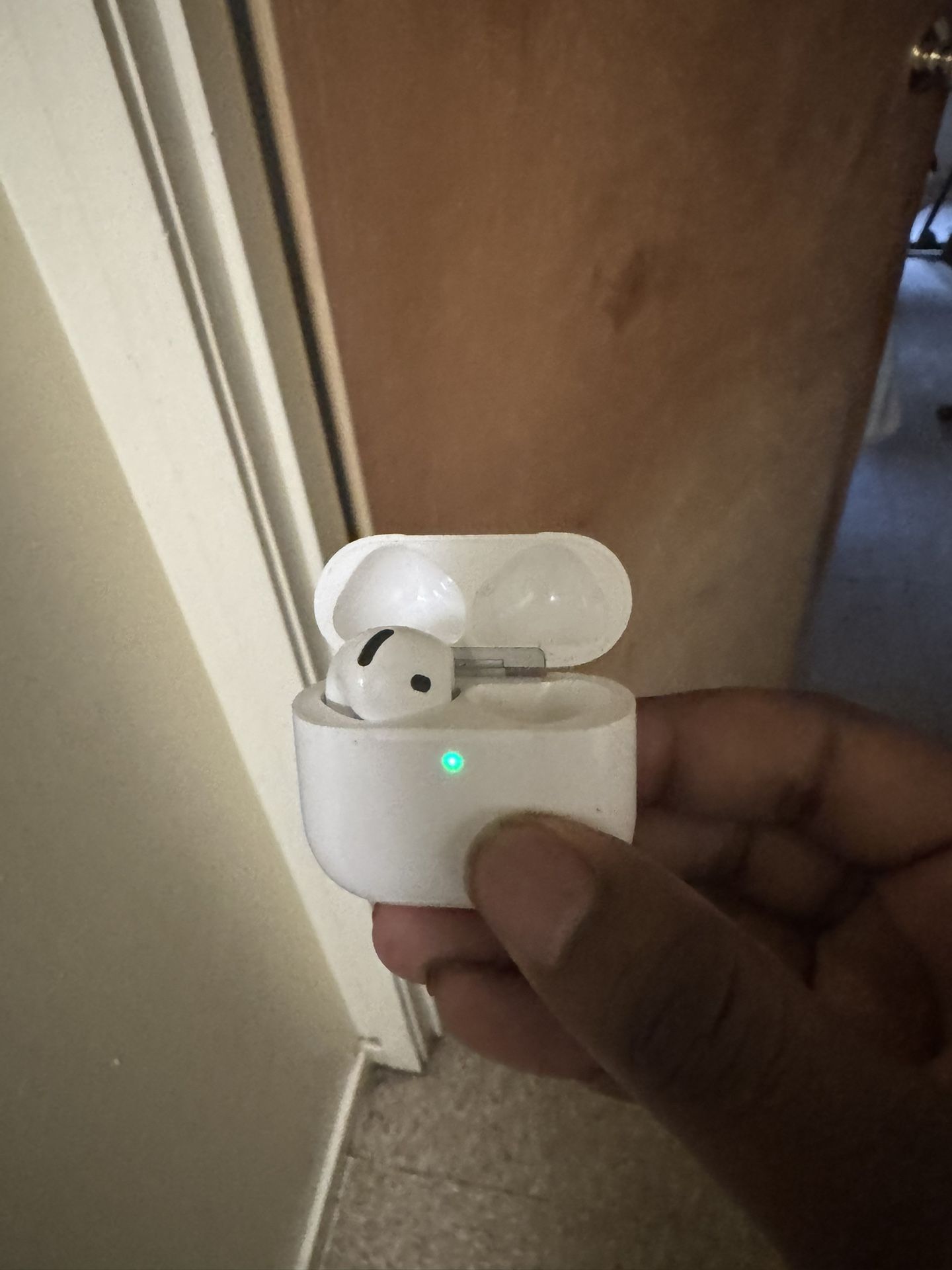 Air Pod Pros Gen 4