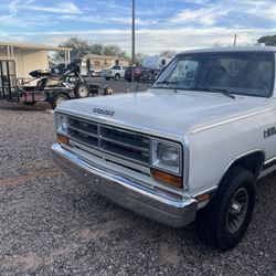 1987 Dodge Ramcharger 4x4 Le150