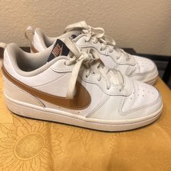 Nikes 5Y/7W