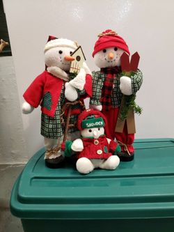 Three Snowman Family