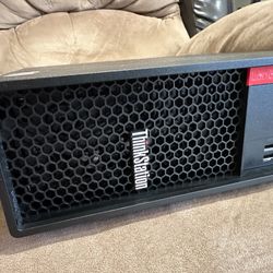 Lenovo 9th Gen i7 CPU 8 cores *32 Gb RAM *512 m.2 & 1Tb HDD *Dedicated Video Card 4gb 